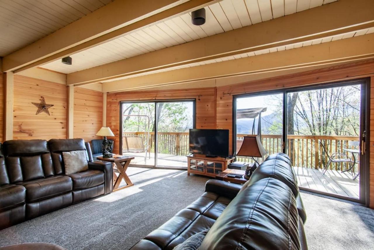 Bear View Chalet With Hot Tub And Near Ober Gatlinburg Exterior foto